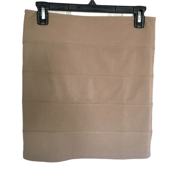 MILLAU Beige Bandage Mini Skirt Size Small - Picture 4 of 10